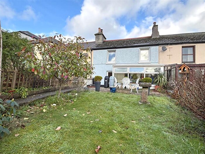 2 Bedroom Cottage For Sale In Calstock Road, Gunnislake, PL18