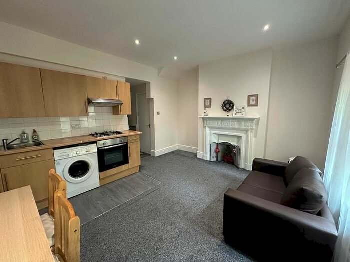 1 Bedroom Flat To Rent In Chiswick High Road, Chiswick, W4