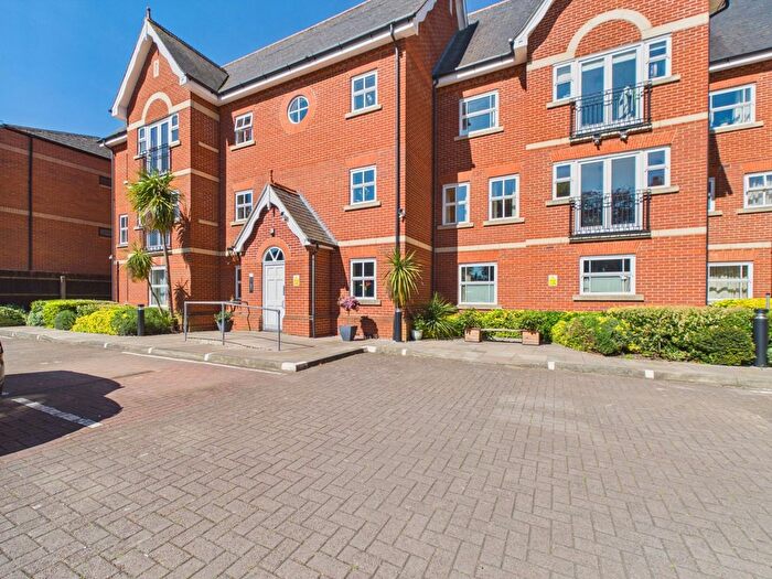 3 Bedroom Flat To Rent In Regency House, Princes Gate, Peterborough, PE1