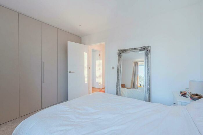 1 Bedroom Flat To Rent In Lee Terrace, Blackheath, London, SE13