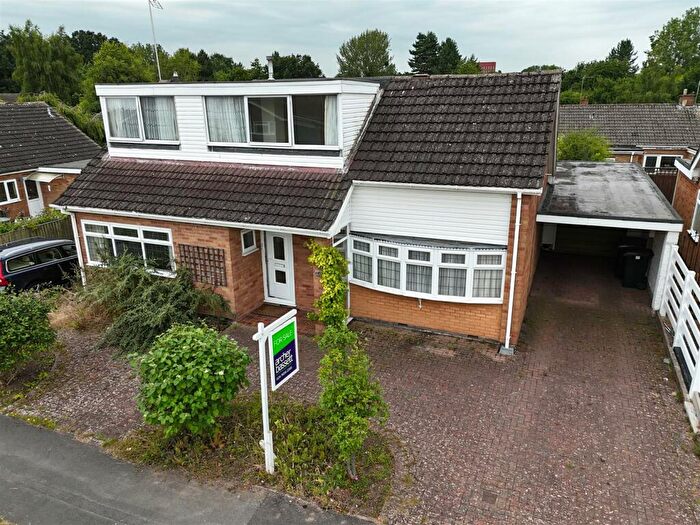 3 Bedroom Detached Bungalow To Rent In De Montfort Way, Cannon Park, Coventry, CV4