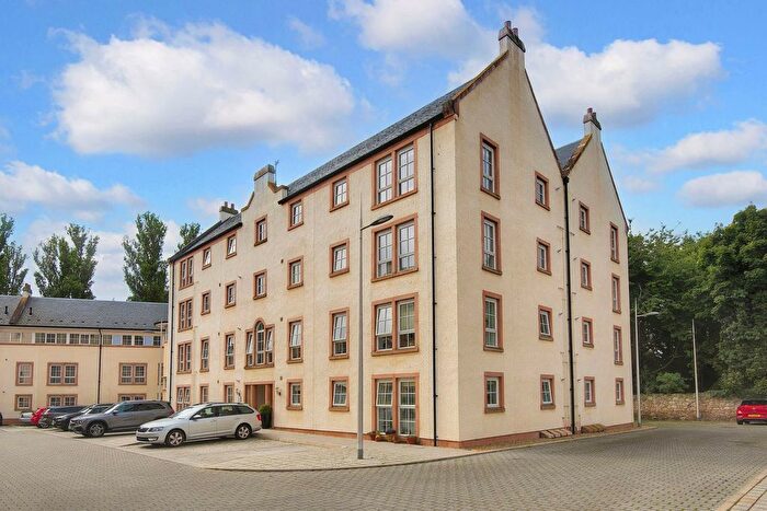 2 Bedroom Flat For Sale In Abbey Park Avenue, St Andrews, KY16