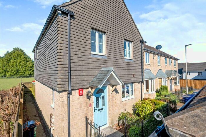 3 Bedroom Semi-Detached House For Sale In Lady Fern Road, Plymouth, PL6