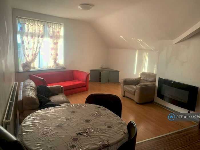 2 Bedroom Flat To Rent In Knowsley Road, Liverpool, L20