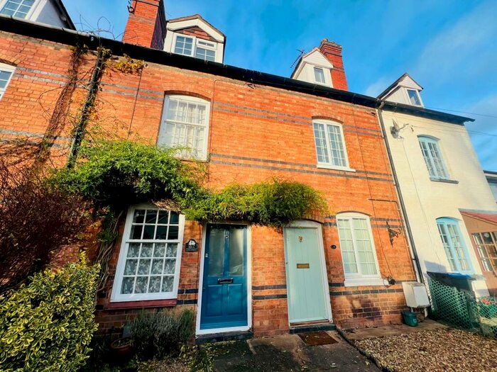 4 Bedroom House To Rent In Mill End, Kenilworth, CV8