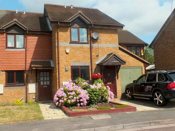 2 Bedroom Terraced House To Rent In Willenhall Drive, Hayes, Middlesex, UB3