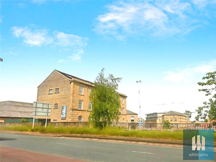 1 Bedroom Apartment To Rent In Henry Street, Town Centre, Huddersfield, HD1