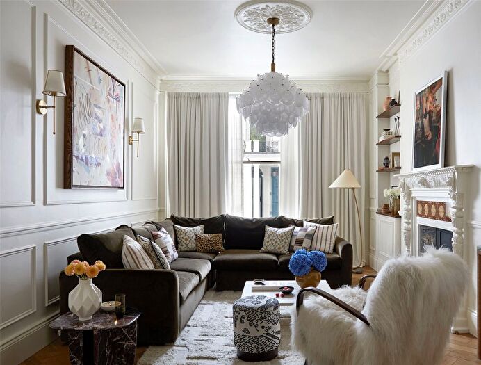 3 Bedroom Flat For Sale In Kensington Park Road, London, W11