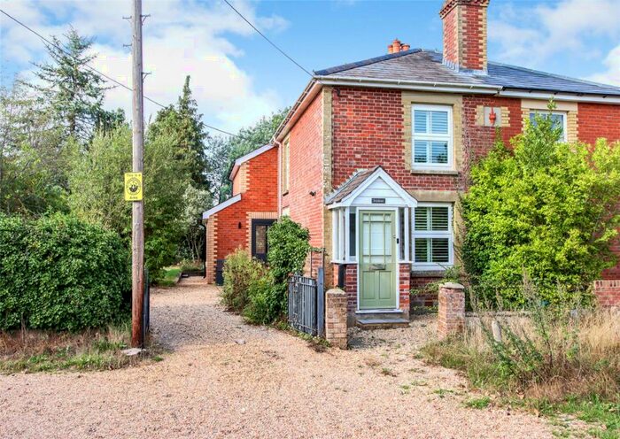 3 Bedroom Semi-Detached House For Sale In Pilley Street, Pilley, Hampshire, SO41