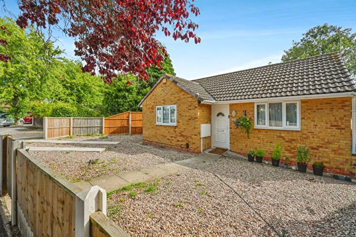 3 Bedroom Detached Bungalow For Sale In Vicarage Road, Mickleover, Derby, DE3