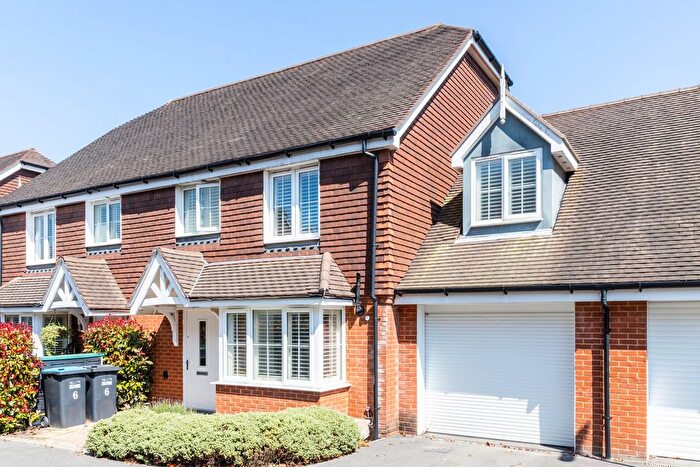 3 Bedroom Semi-Detached House To Rent In Nettle Grove, Lindfield, RH16