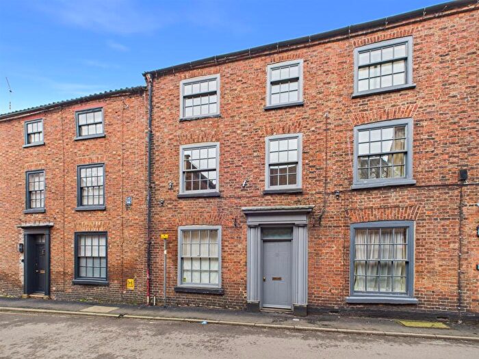 3 Bedroom Terraced House For Sale In Banks Street, Horncastle, LN9