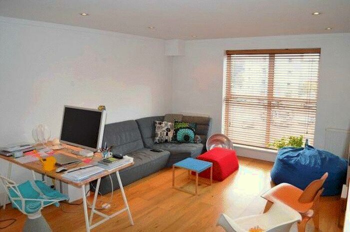 1 Bedroom Flat To Rent In Holloway Road, London, N7