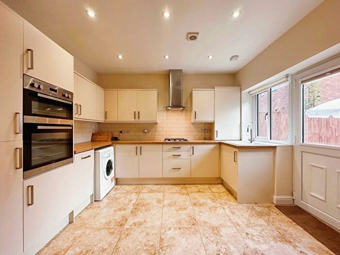 2 Bedroom Bungalow For Sale In Bagridge Road, Castlecroft, Wolverhampton, WV3