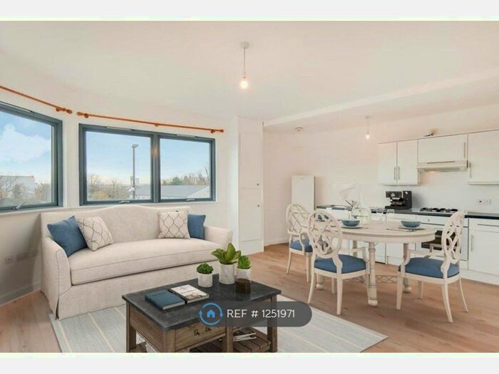 1 Bedroom Flat To Rent In Plumstead High Street, London SE18