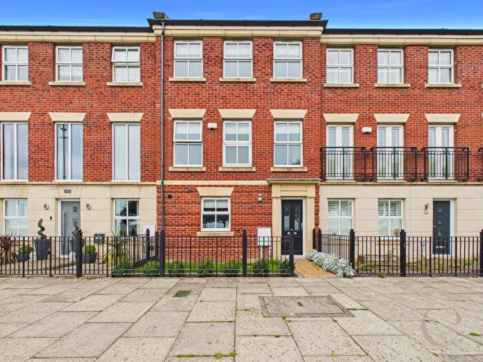 3 Bedroom Terraced House For Sale In Bents Park Road, South Shields, NE33