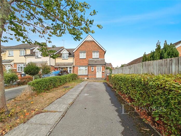 3 Bedroom End Of Terrace House For Sale In Barn Piece, Chandler's Ford, Eastleigh, SO53