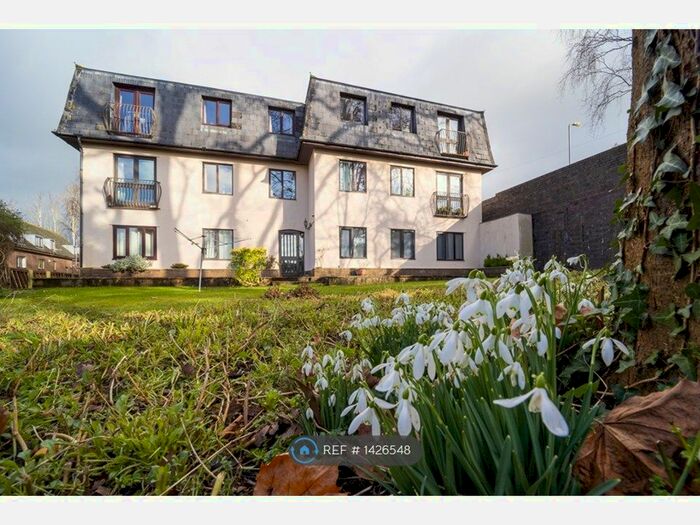 1 Bedroom Flat To Rent In Limetree Court, Abergavenny, NP7