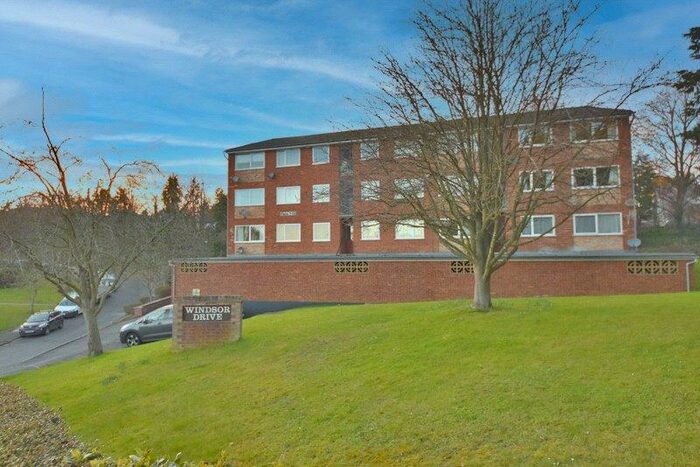 2 Bedroom Apartment To Rent In Windsor Drive, High Wycombe, Buckinghamshire, HP13