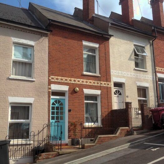 3 Bedroom Terraced House To Rent In Hill Street, Reading, RG1