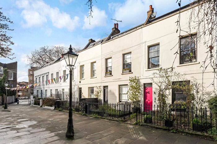 3 Bedroom Terraced House For Sale In Reeds Place, Camden, NW1