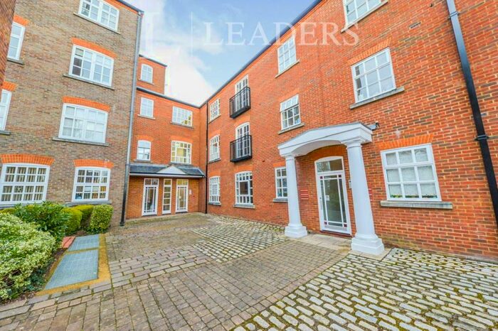 2 Bedroom Apartment To Rent In Milliners Court, Lattimore Road, AL1