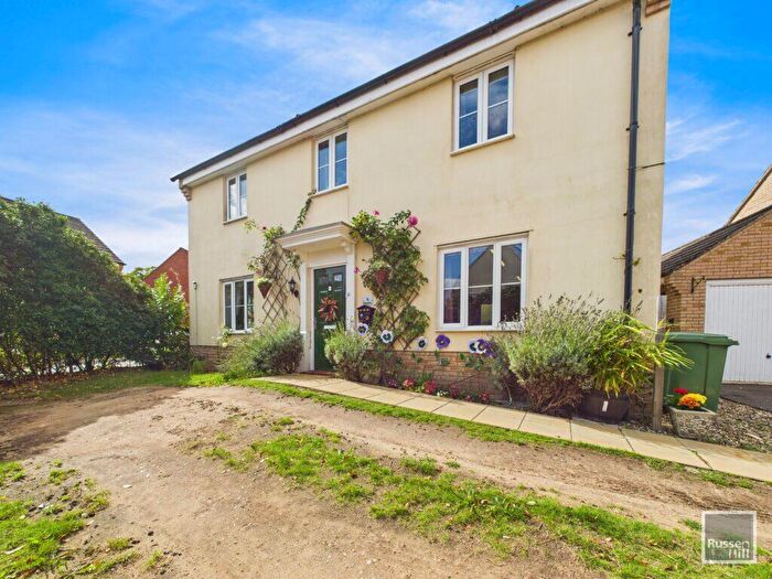 4 Bedroom Detached House For Sale In Woodcock Hill, Queens Hill, NR8