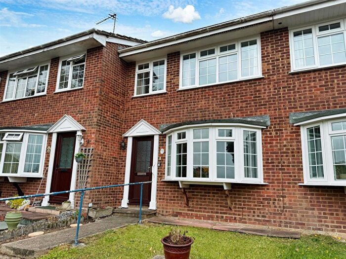3 Bedroom Property For Sale In Totland Bay, Isle Of Wight, PO39