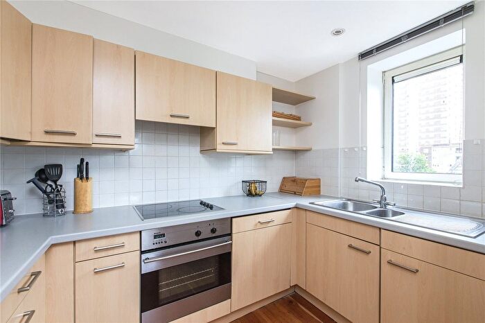 2 Bedroom Flat To Rent In Consort Rise House, Buckingham Palace Road, SW1W