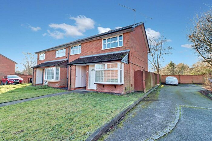 2 Bedroom Maisonette To Rent In Armstrong Way, Woodley, RG5