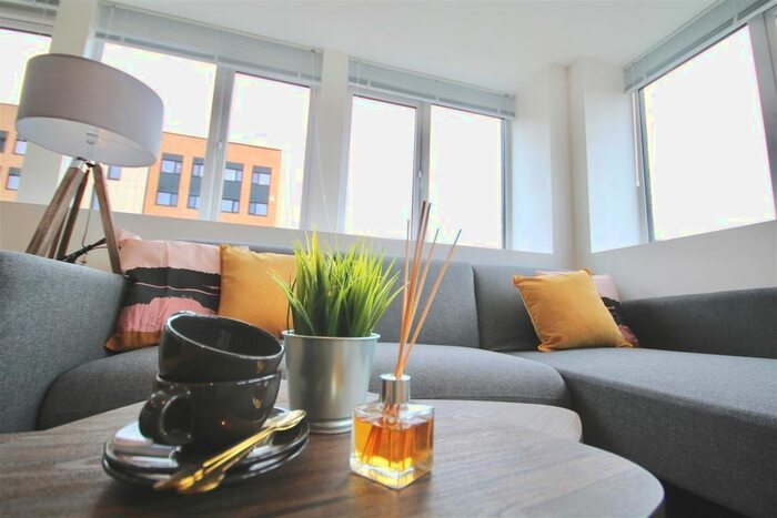 2 Bedroom Flat To Rent In Enterprise House, Isambard Brunel Road, PO1