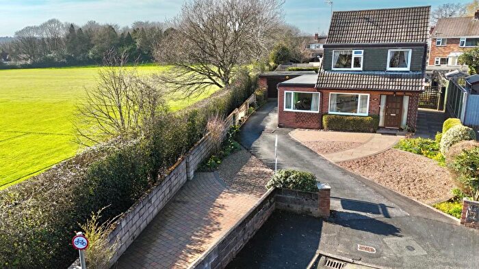 3 Bedroom Detached House For Sale In Churnet Road, Forsbrook, ST11