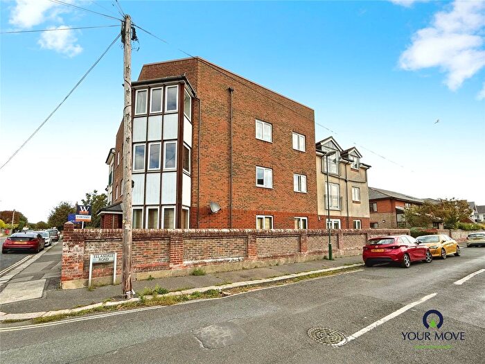 2 Bedroom Flat For Sale In Nyewood Lane, Bognor Regis, West Sussex, PO21