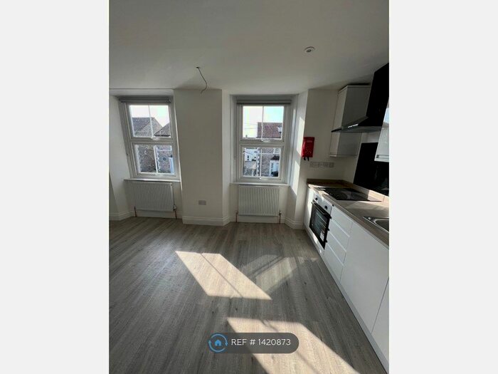 Studio To Rent In George Street, Weston-Super-Mare, BS23