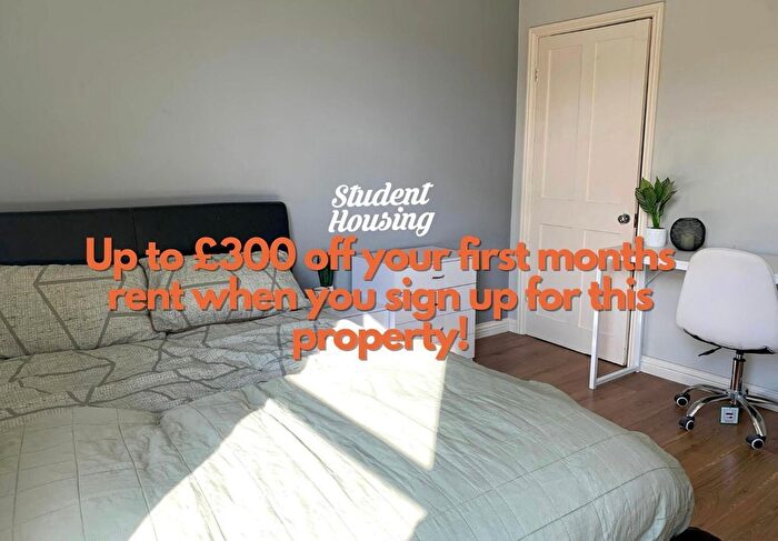 3 Bedroom Terraced House To Rent In Harvey Street, LN1