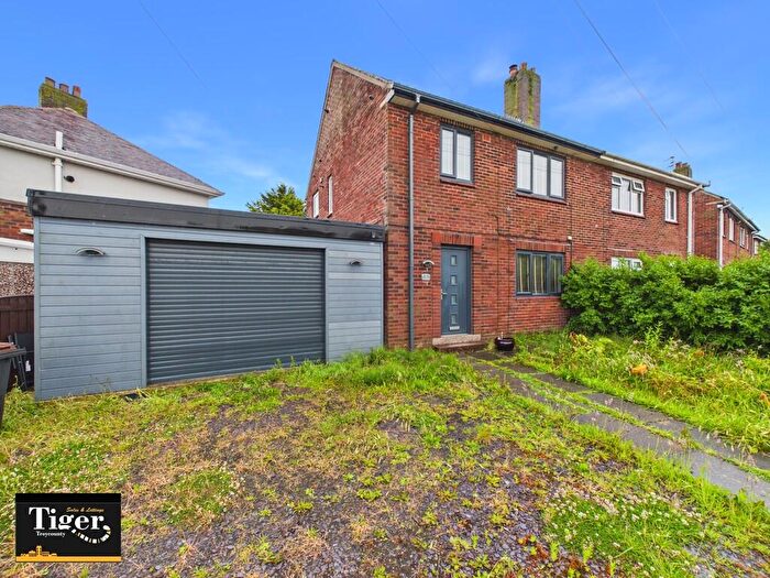 3 Bedroom Semi-Detached House For Sale In Rodwell Walk, Blackpool, FY3