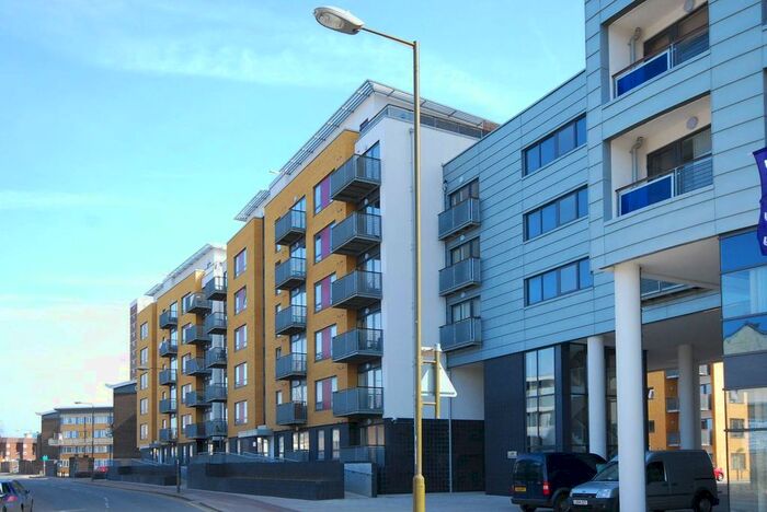 2 Bedroom Flat To Rent In Norman Road, Greenwich, London, SE10