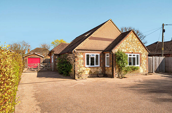 3 Bedroom Detached House For Sale In Hayes Lane, Slinfold, Horsham, RH13