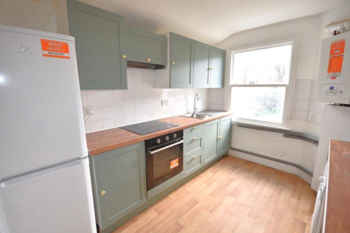 1 Bedroom Terraced House To Rent In Bancroft Road, London, E1