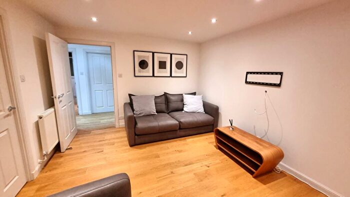 2 Bedroom Flat To Rent In James Street, The City Centre, Aberdeen, AB11