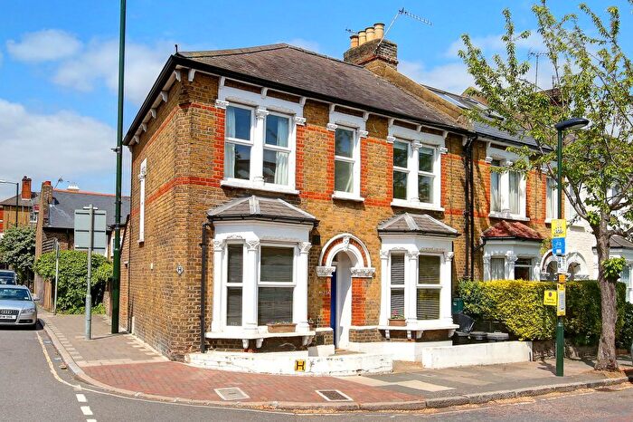 1 Bedroom Maisonette To Rent In Kings Road, St Margarets, Twickenham, TW1
