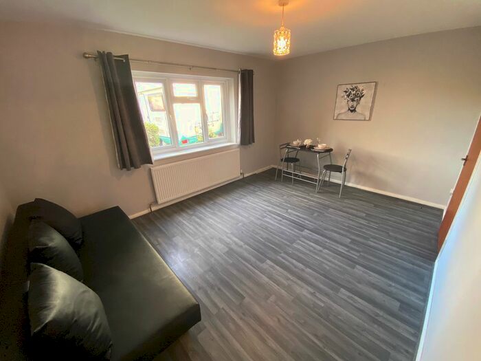 1 Bedroom Flat To Rent In Reverend Close, South Harrow, Harrow, HA2