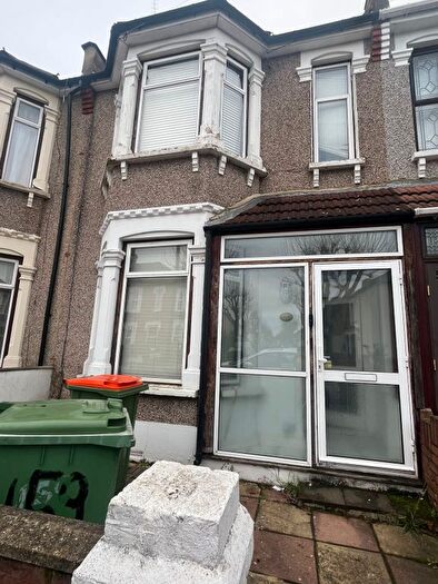 3 Bedroom Terraced House To Rent In London, E12