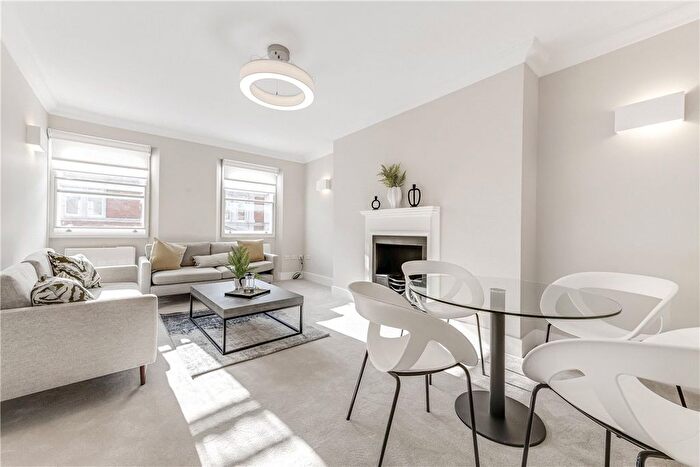 3 Bedroom Maisonette To Rent In Bentinck Street, Marylebone, London, W1U