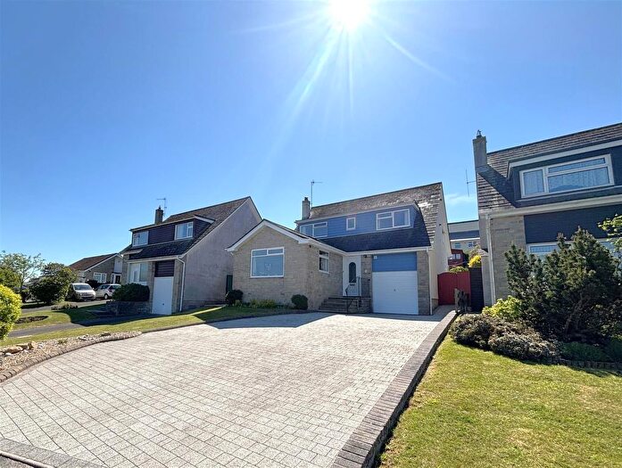 4 Bedroom Detached House For Sale In Sandbourne Road, Preston, DT3