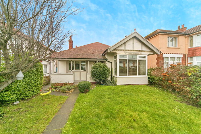 4 Bedroom Detached House For Sale In Glan Y Mor Road, Penrhyn Bay, LL30