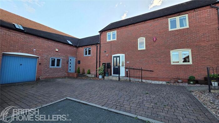 3 Bedroom House For Sale In Burton Road, Midway, Swadlincote, Derbyshire, DE11