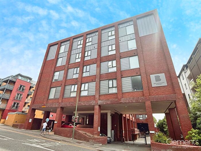 1 Bedroom Flat To Rent In Bryanston Court, Hemel Hempstead, HP2