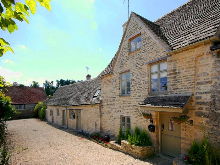 2 Bedroom Cottage To Rent In The Square, Bibury, Cirencester, GL7