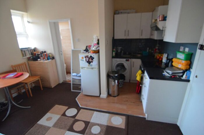 1 Bedroom Studio To Rent In Leytonstone, London, E11